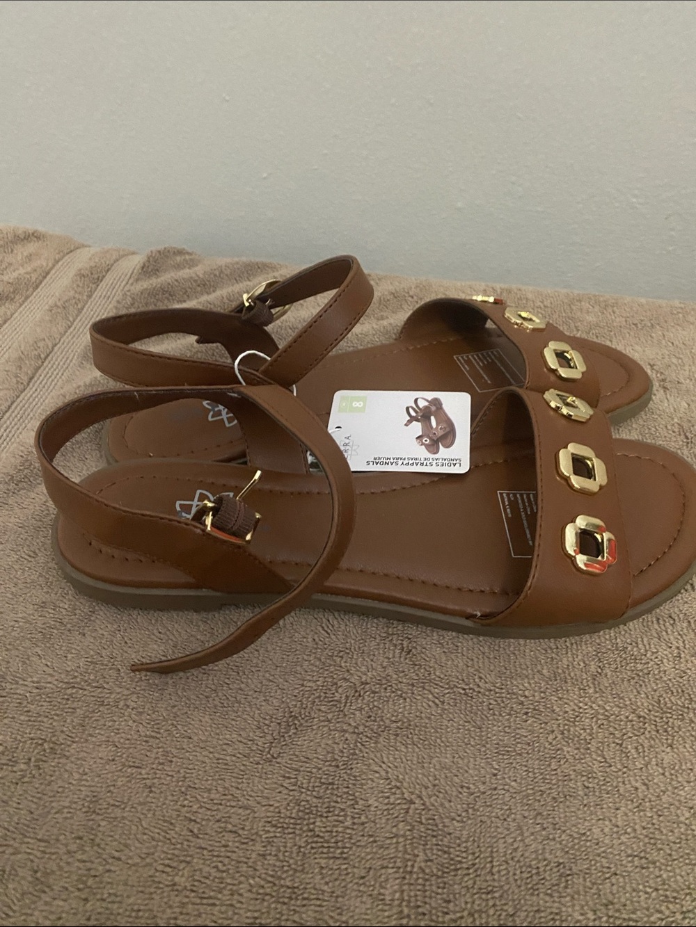 Sandals - Picture 3 of 11